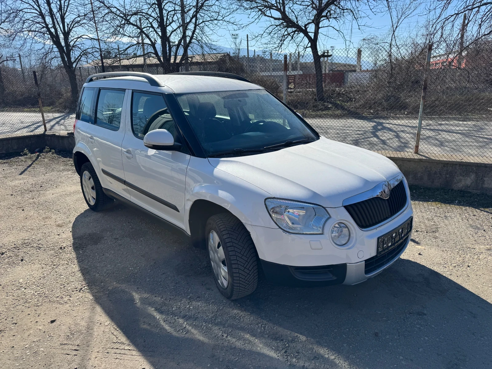 Skoda Yeti, снимка 2 - Автомобили и джипове - 53740907