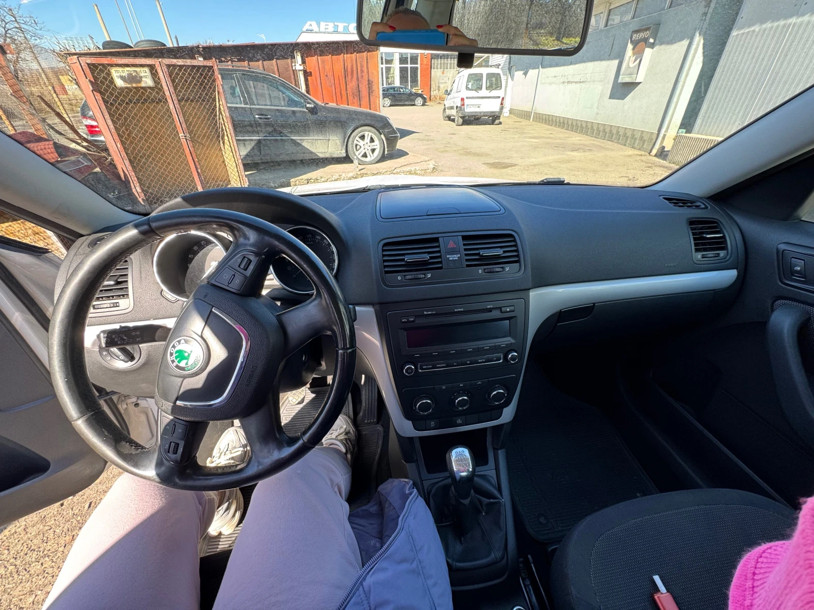 Skoda Yeti, снимка 13 - Автомобили и джипове - 53740907