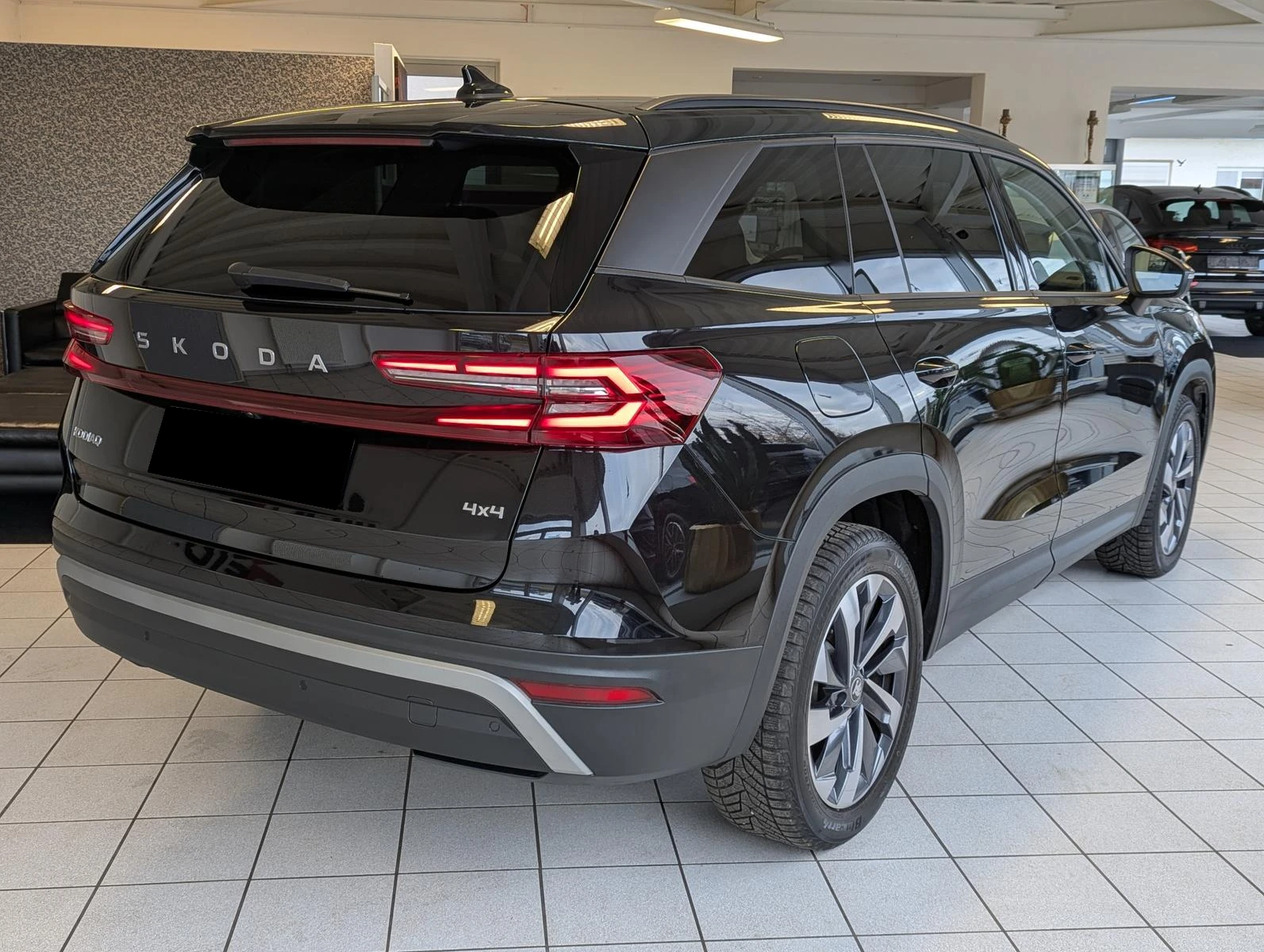 Skoda Kodiaq 2.0TDI* 4x4* PANO* MATRIX* DISTR* KEYLESS*  | Mobile.bg � ����������� 3
