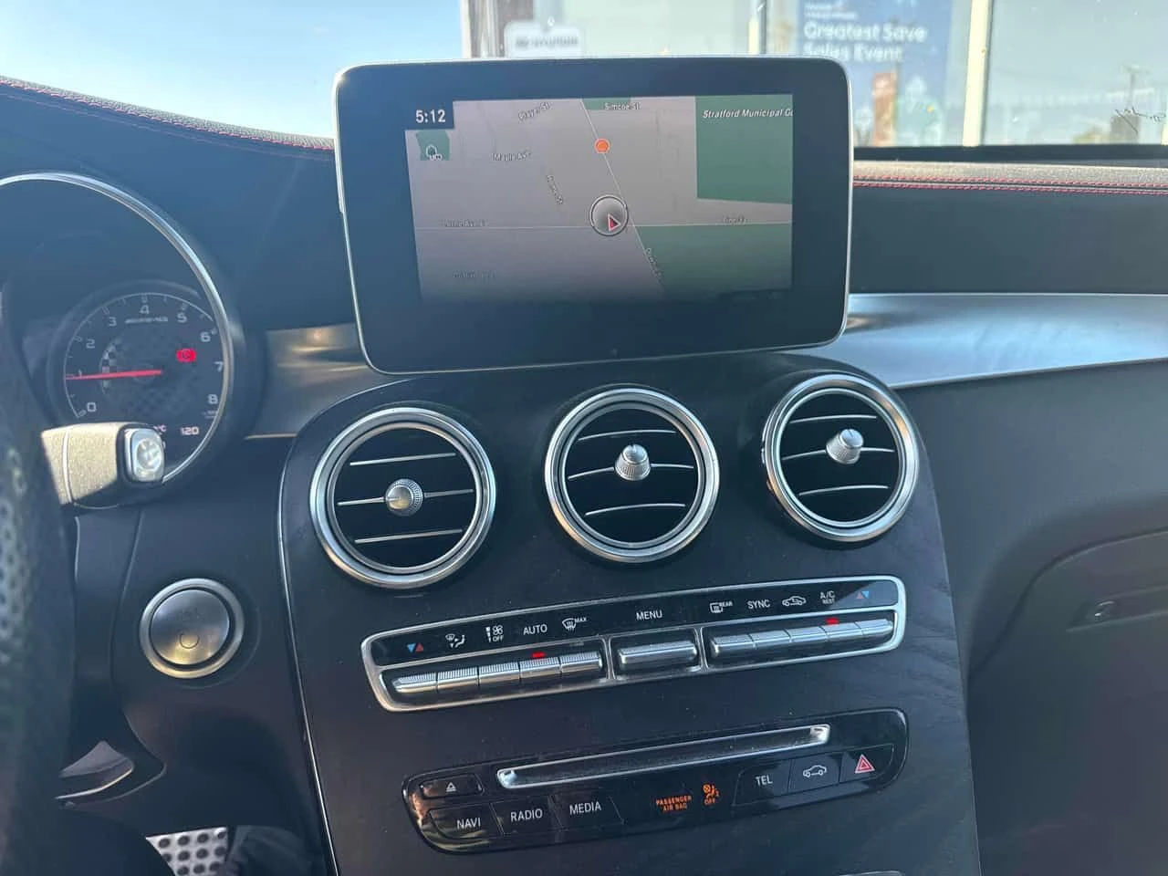 Mercedes-Benz GLC * AMG 43 * ГУМИ + AMG ДЖАНТИ * АВТОКРЕДИТ, снимка 9 - Автомобили и джипове - 54748886