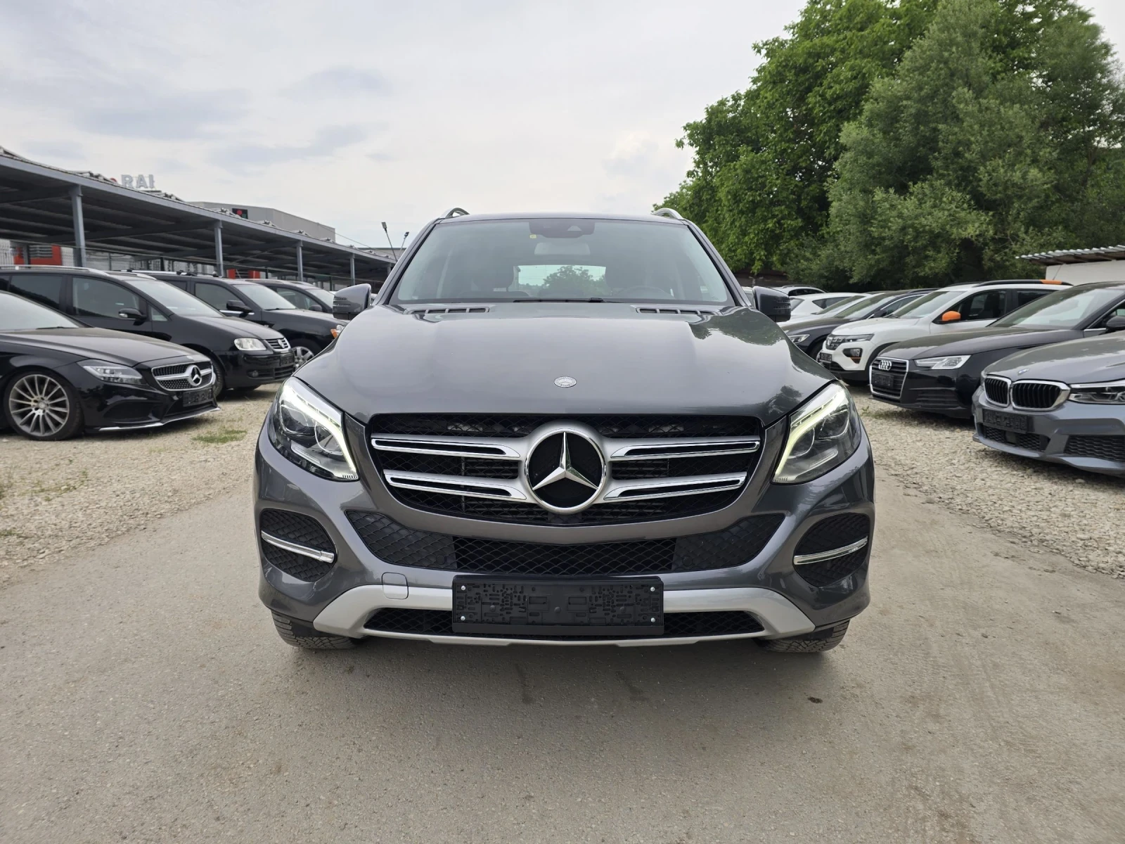 Mercedes-Benz GLE 250 D 4MATIC AMG 204к.с Топ състояние , снимка 5 - Автомобили и джипове - 54870417