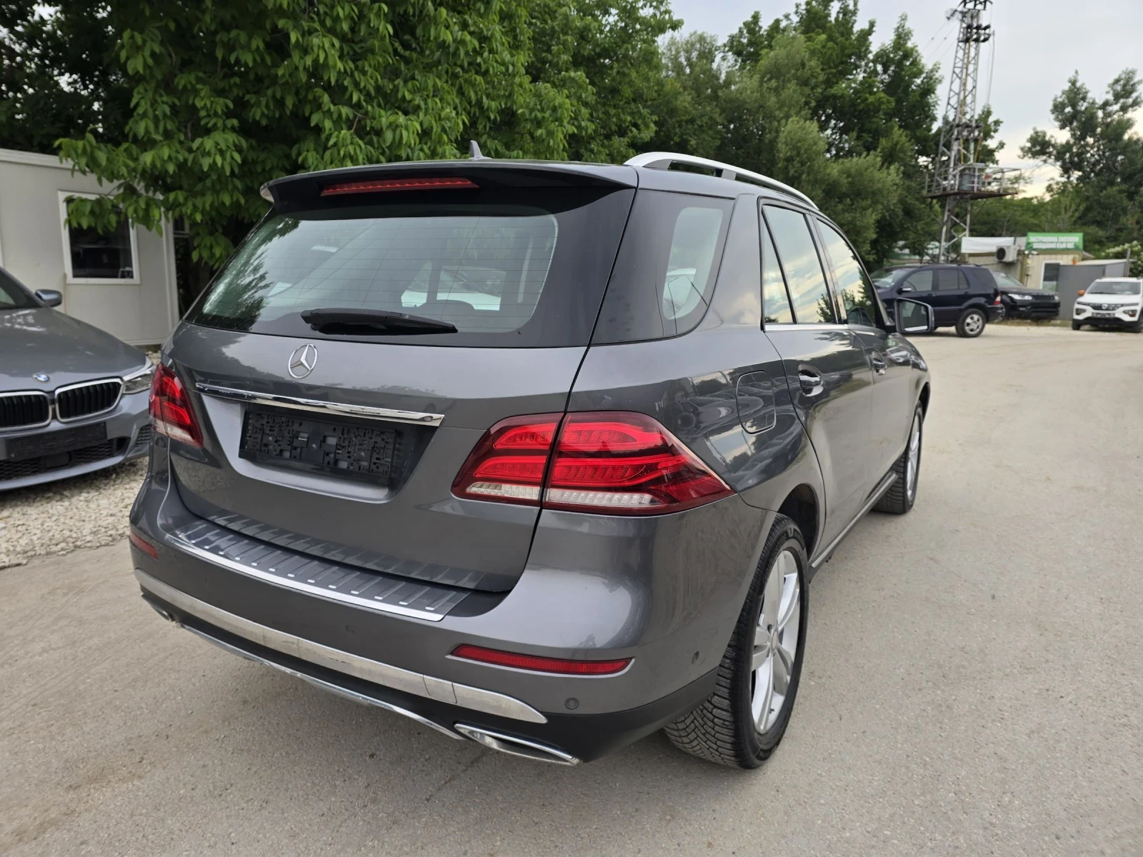 Mercedes-Benz GLE 250 D 4MATIC AMG 204к.с Топ състояние , снимка 4 - Автомобили и джипове - 54870417