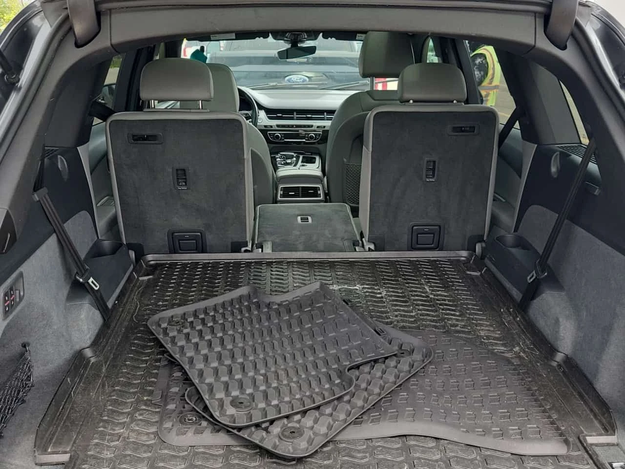 Audi Q7 * 55 Tfsi Quattro Progressiv * CARFAX * ЦЕНА ДО БГ, снимка 14 - Автомобили и джипове - 54946610