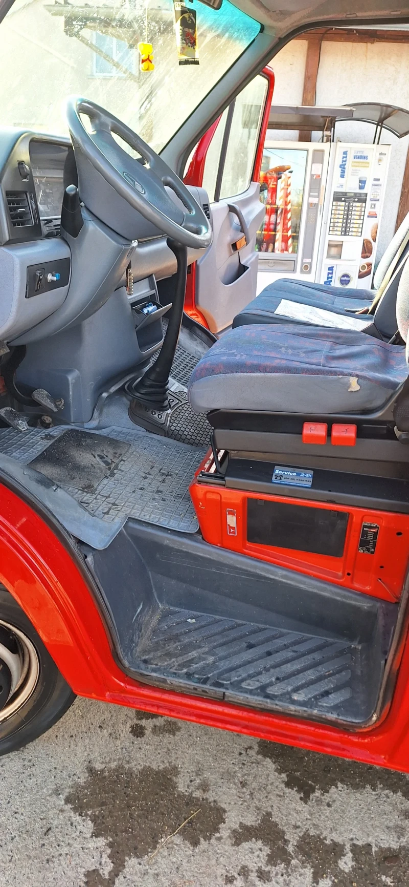 Mercedes-Benz Sprinter 412 Специален по талон N1, снимка 10 - Бусове и автобуси - 52630415