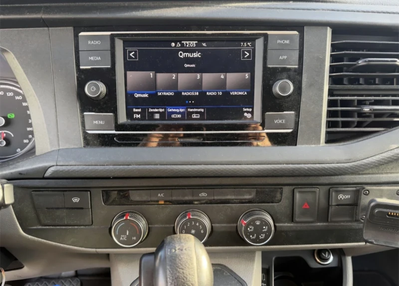 VW T6 2.0 TDI 150кс., снимка 12 - Бусове и автобуси - 52775956