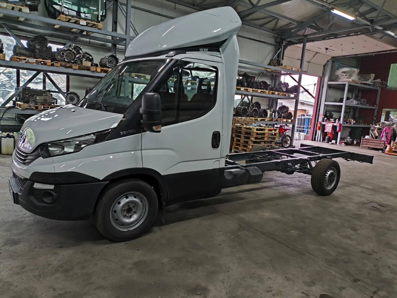 Iveco 35S18 3.0 - изображение 4