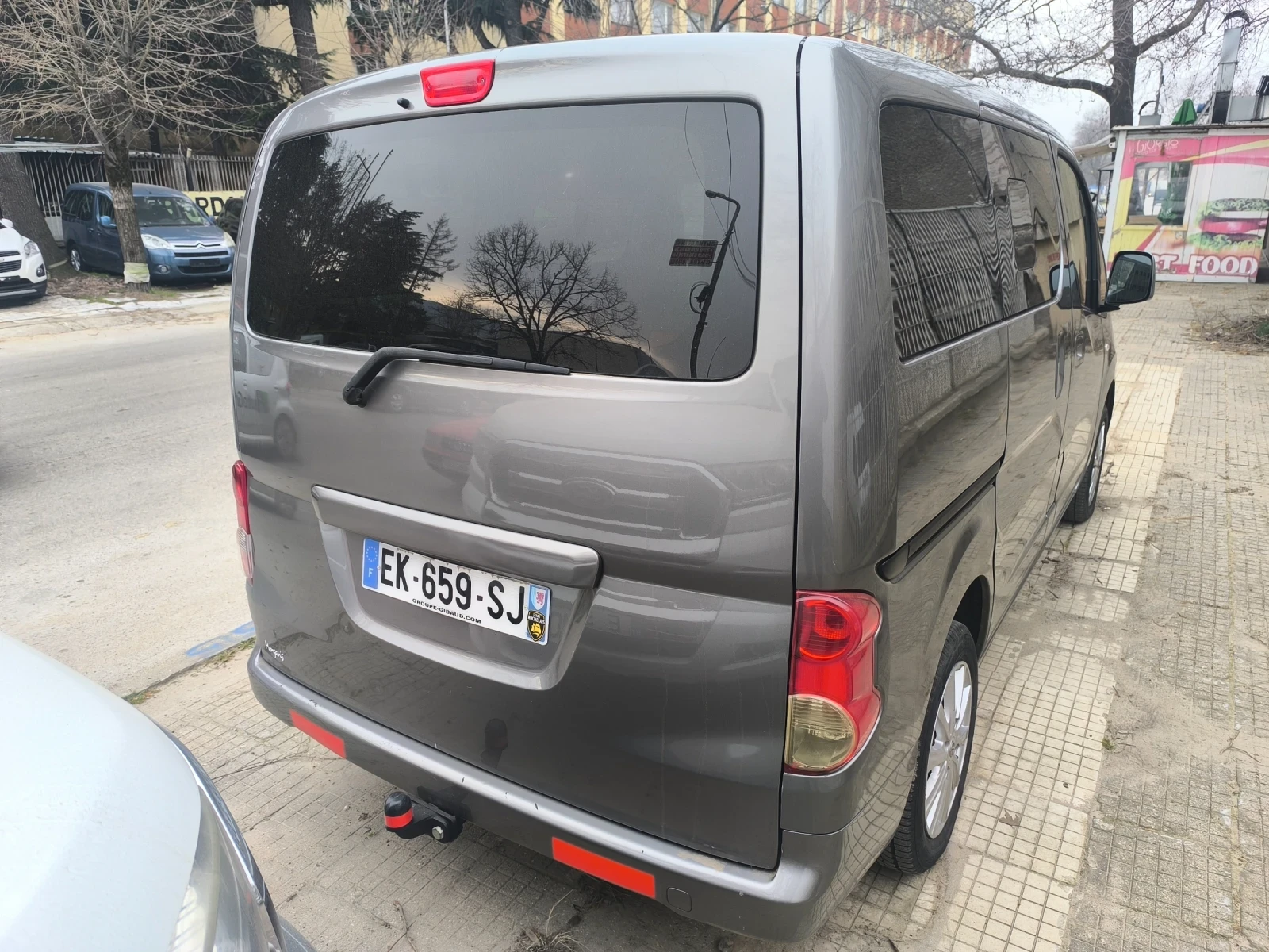 Nissan NV200 1.5 E6 7места, снимка 3 - Бусове и автобуси - 53799771