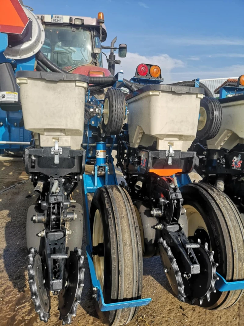 Сеялка Kinze 3000, снимка 3 - Селскостопанска техника - 48893067