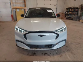 Ford Mustang Mach-E Premium, снимка 12