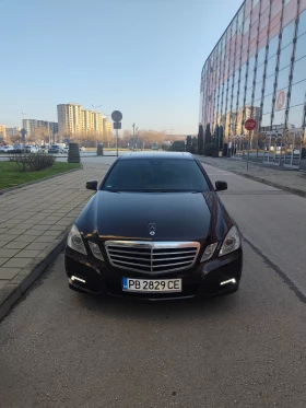 Mercedes-Benz E 220 Авангард, ксенон, кожа, автомат, Топ състояние! , снимка 2