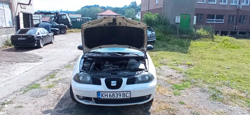 Seat Ibiza 1.4 дизелов , снимка 9 - Автомобили и джипове - 47175506