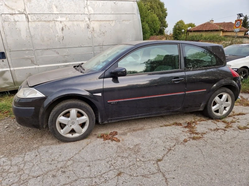 Renault Megane 1.5DCI, снимка 8 - Автомобили и джипове - 42384558