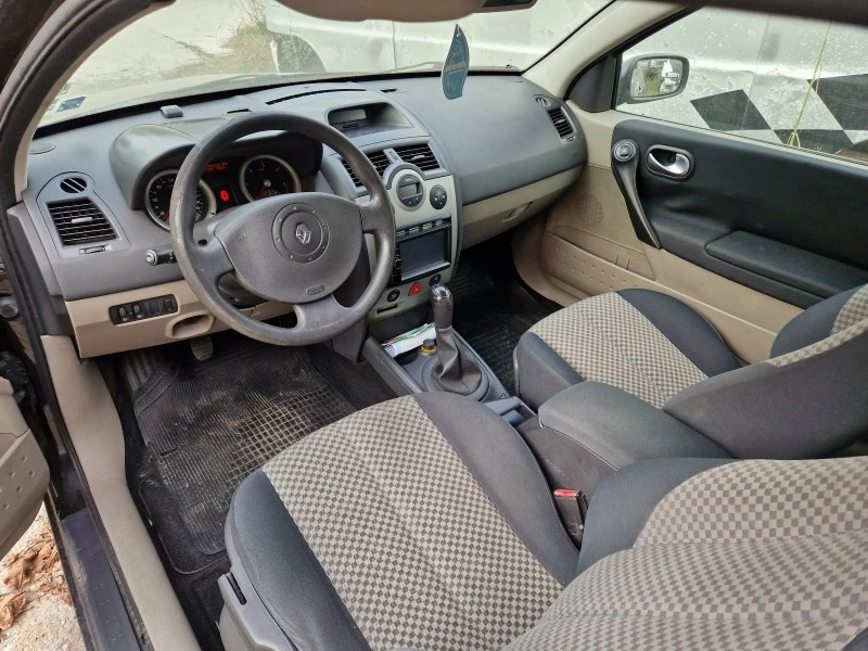 Renault Megane 1.5DCI, снимка 3 - Автомобили и джипове - 42384558