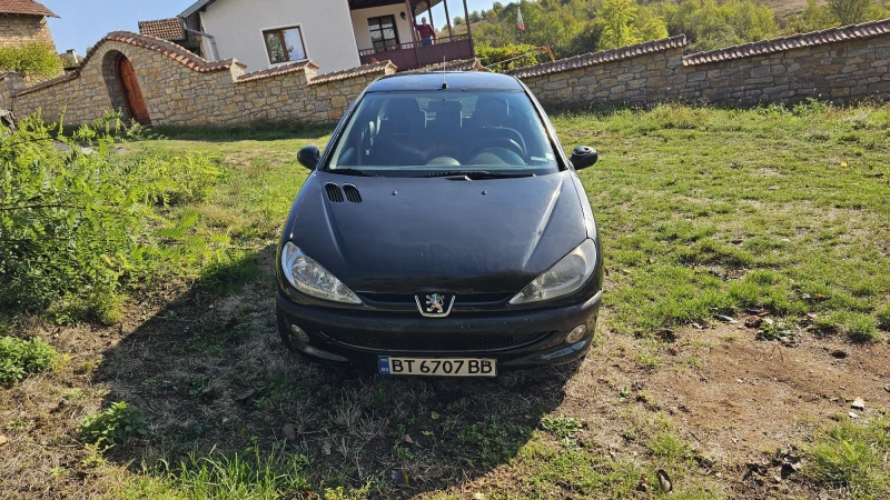 Peugeot 206, снимка 1 - Автомобили и джипове - 47586537