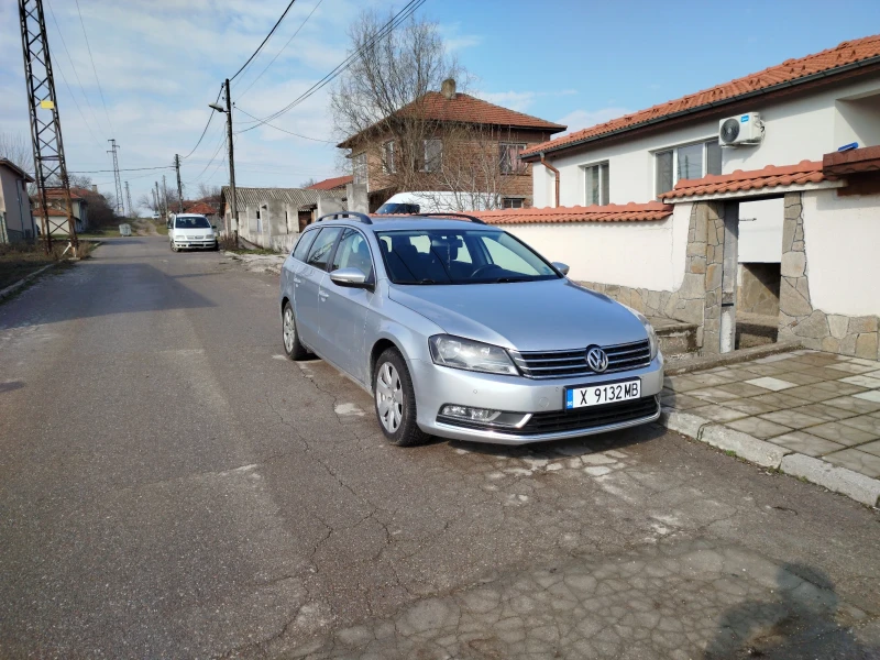 VW Passat, снимка 1 - Автомобили и джипове - 49600963