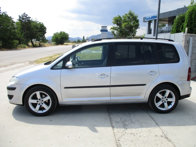 VW Touran 1.6/БЕНЗИН/102кс./6+ 1МЕСТА/КАТО НОВА, снимка 7 - Автомобили и джипове - 50915466