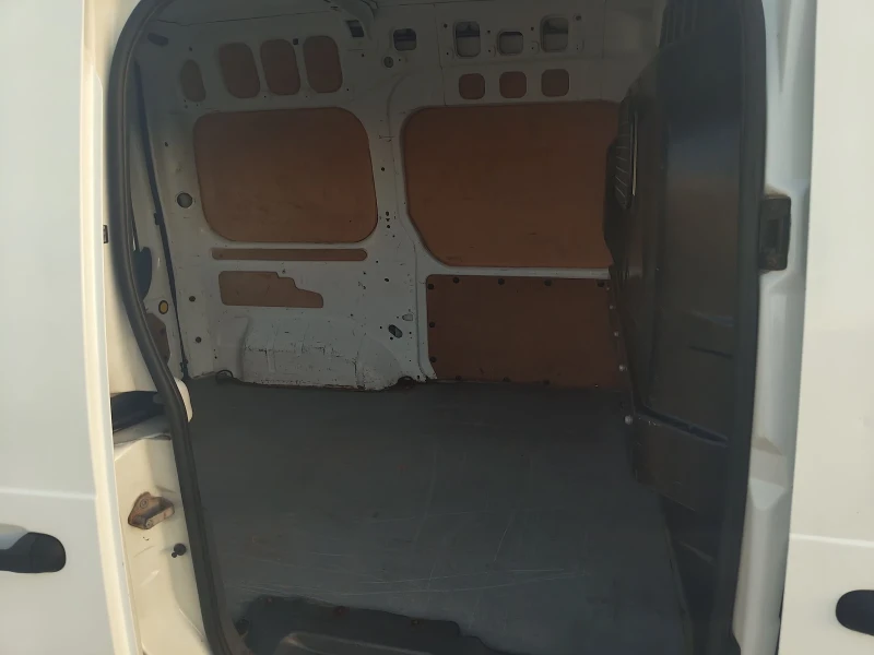 Ford Connect 1.8 TDCi , снимка 10 - Автомобили и джипове - 51726436