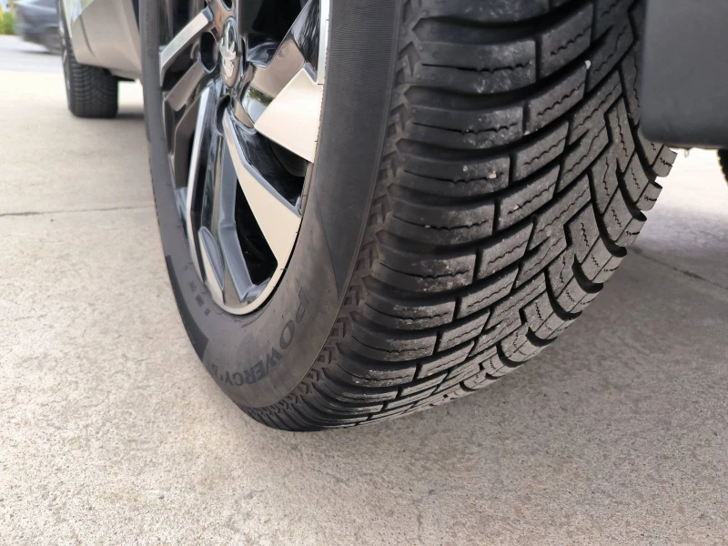 Peugeot 2008 1.5d-Navi-Kamera-Automat-Euro-6D-Keyless, снимка 8 - Автомобили и джипове - 51985351