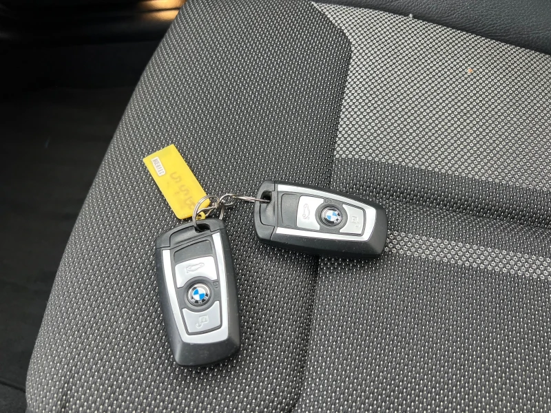 BMW 118 D Bi-xenon* Face* Sport, снимка 13 - Автомобили и джипове - 52628375
