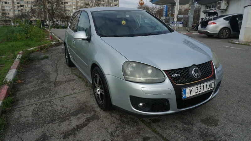VW Golf, снимка 2 - Автомобили и джипове - 52752271