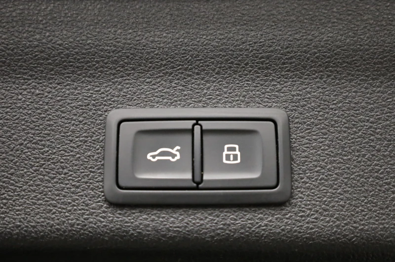 Audi Rs6 CERAMIC BRAKE* B&O* EXCLUSIVE* 360* , снимка 17 - Автомобили и джипове - 53012867