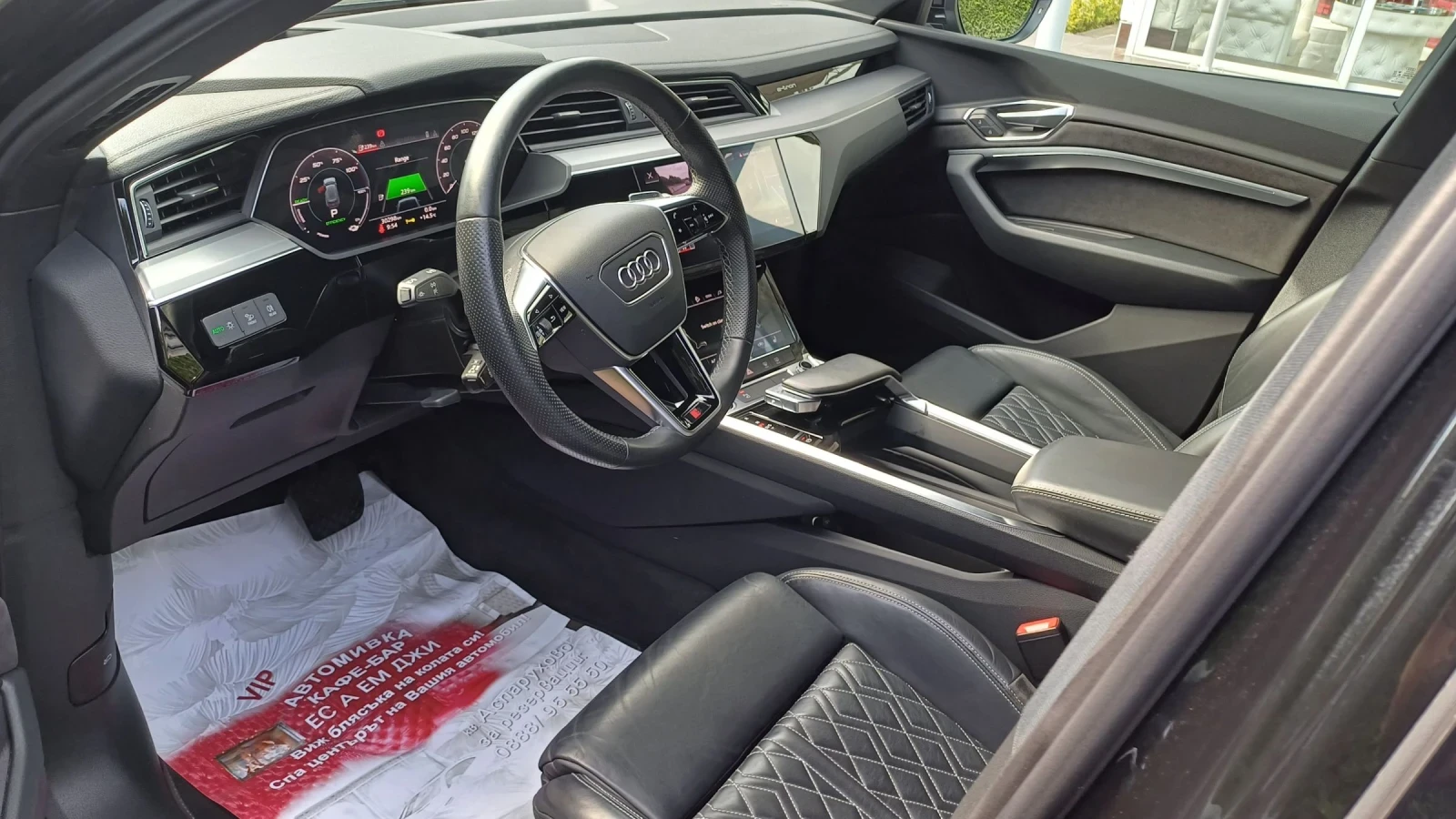 Audi E-Tron Quatro/S line/Pano/360* /S seats/Hud/matrix - изображение 9