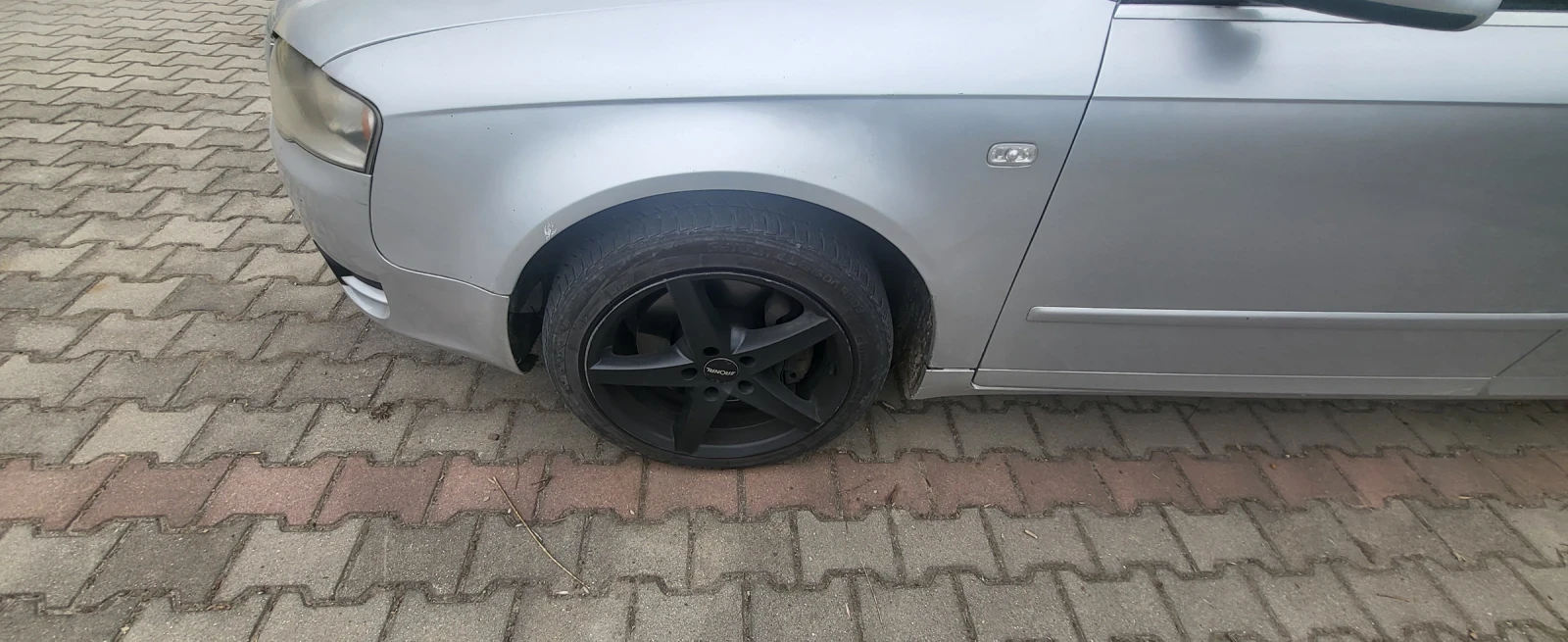 Audi A4  7скорости - изображение 3