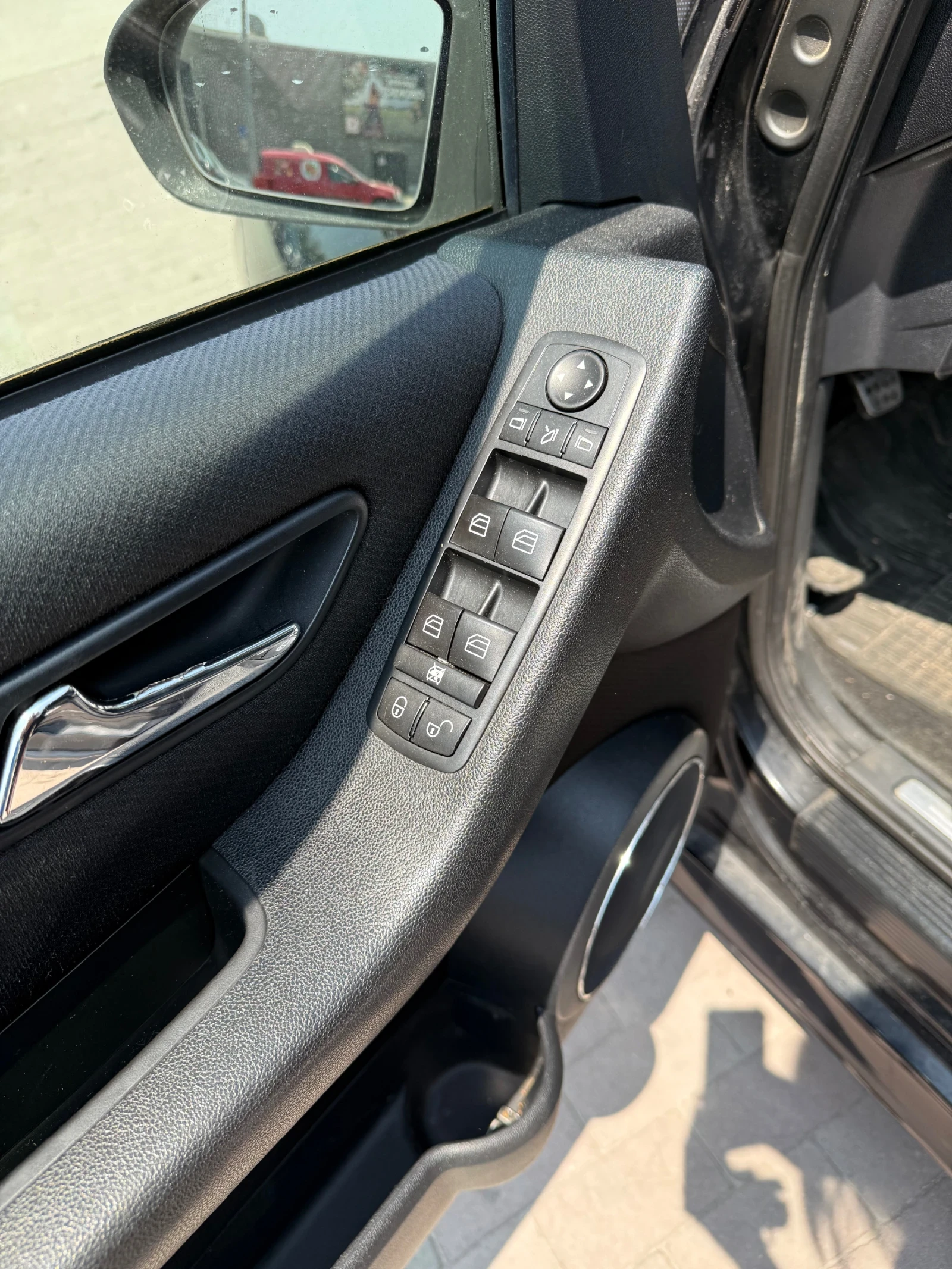 Mercedes-Benz B 200 Mercedes-Benz B 200 CDI - изображение 6