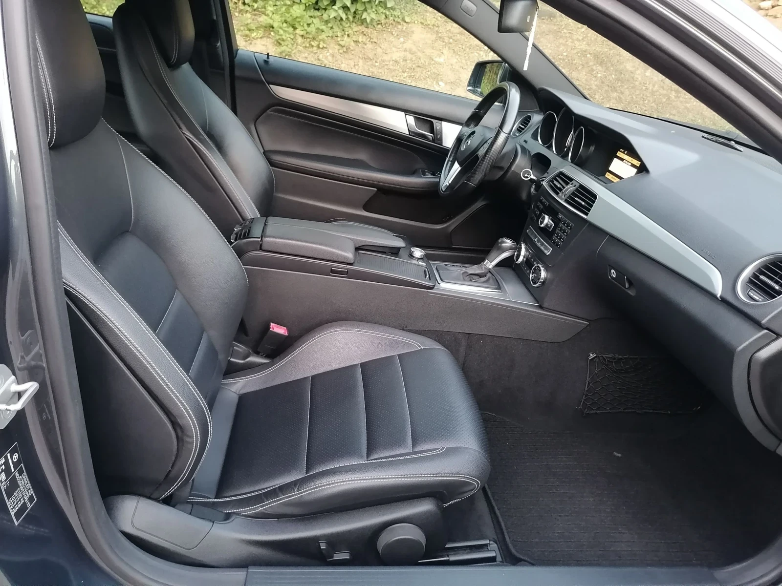Mercedes-Benz C 220 2.2 AMG пакет  - изображение 9