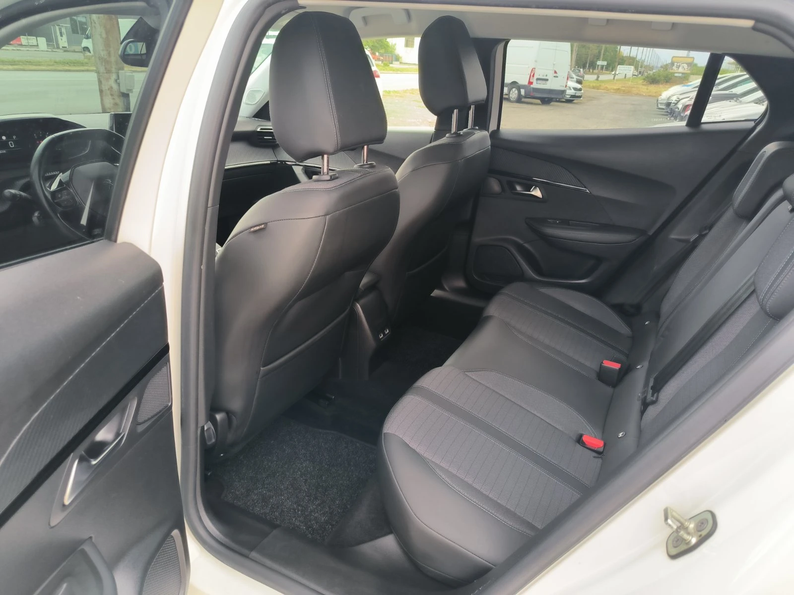 Peugeot 2008 1.5d-Navi-Kamera-Automat-Euro-6D-Keyless | Mobile.bg   16