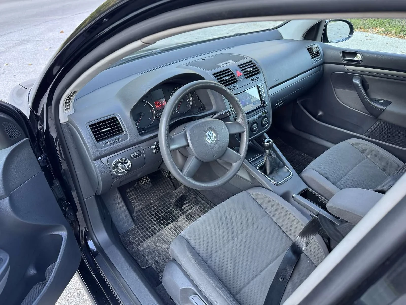 VW Golf 1.9 90 TDI | Mobile.bg — изображение 6