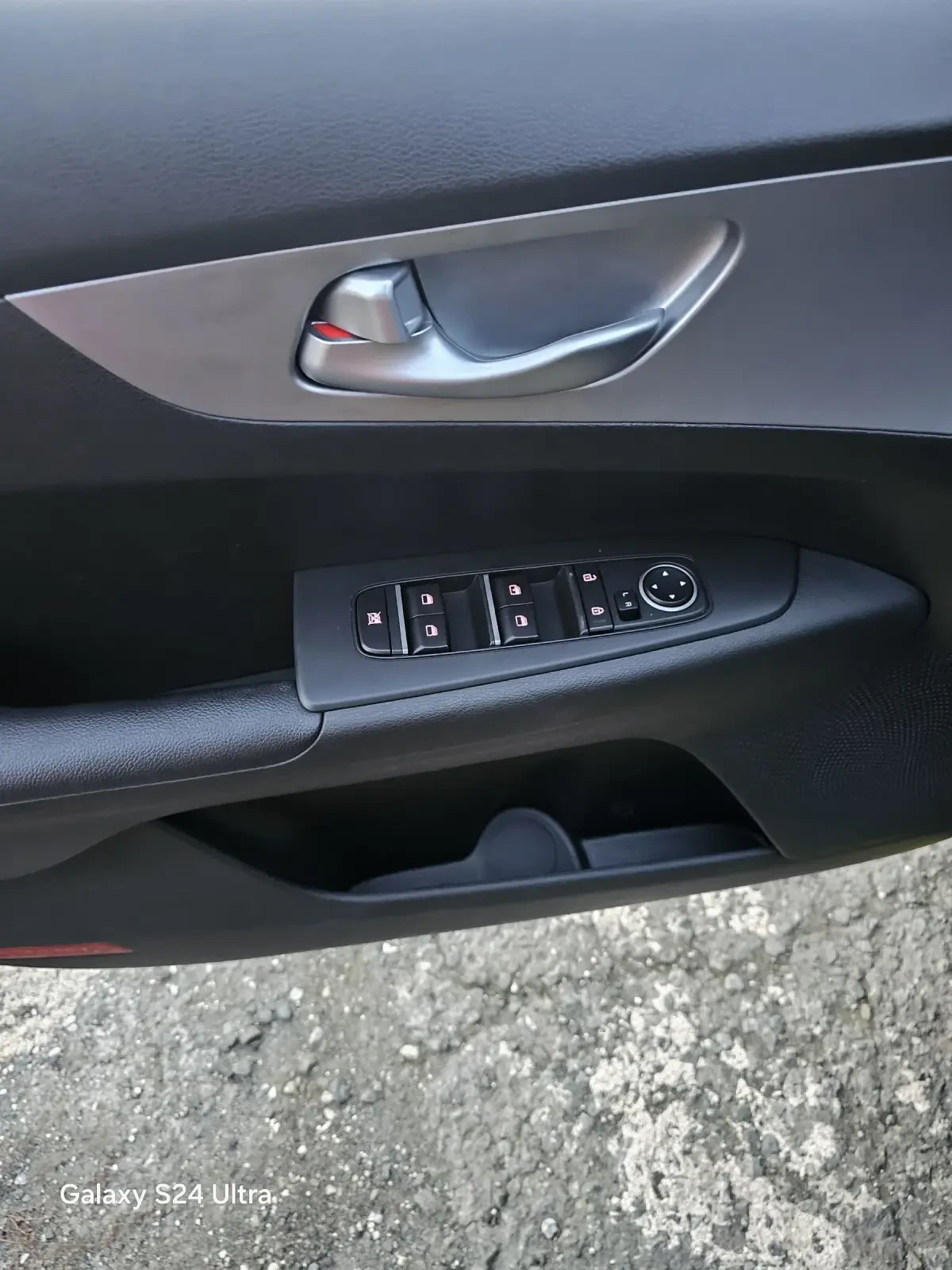 Kia Forte  | Mobile.bg   5