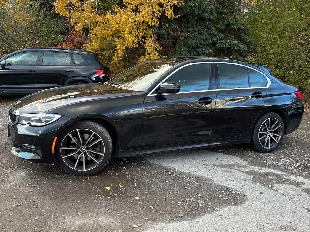 BMW 330 * 330i xDrive * CARFAX * БЕЗ ПЪРВОНАЧАЛНА ВНОСКА - изображение 2