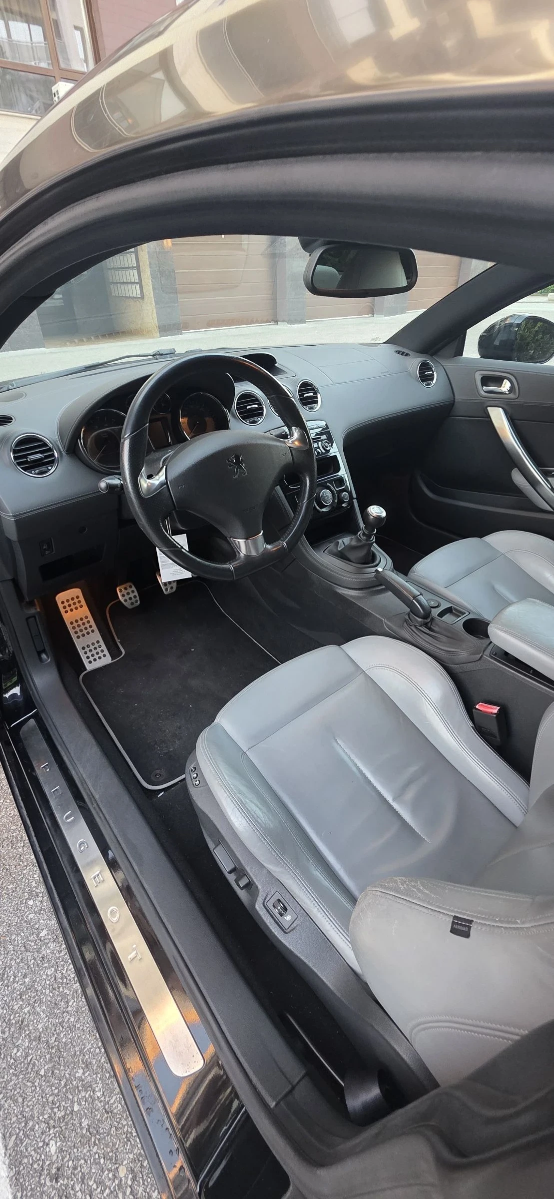 Peugeot RCZ 1.6 TURBO - изображение 9