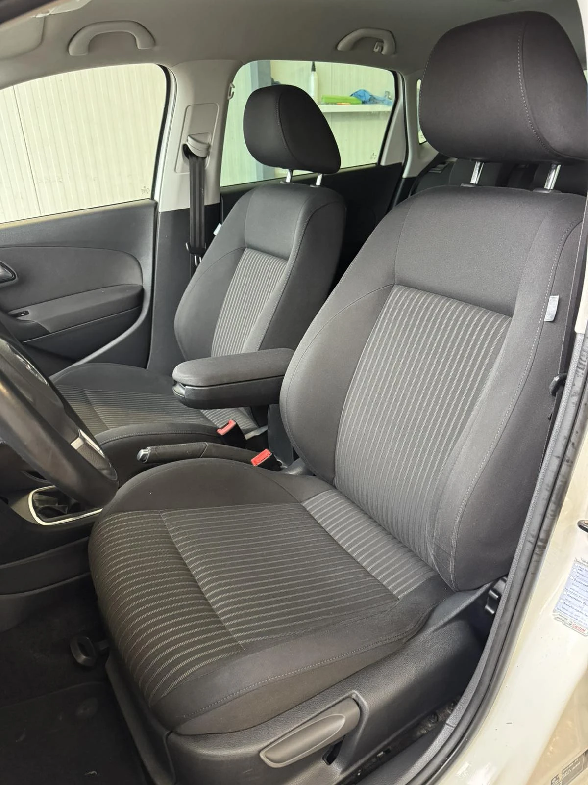 VW Polo  1.6TDI 105к.с. - изображение 7