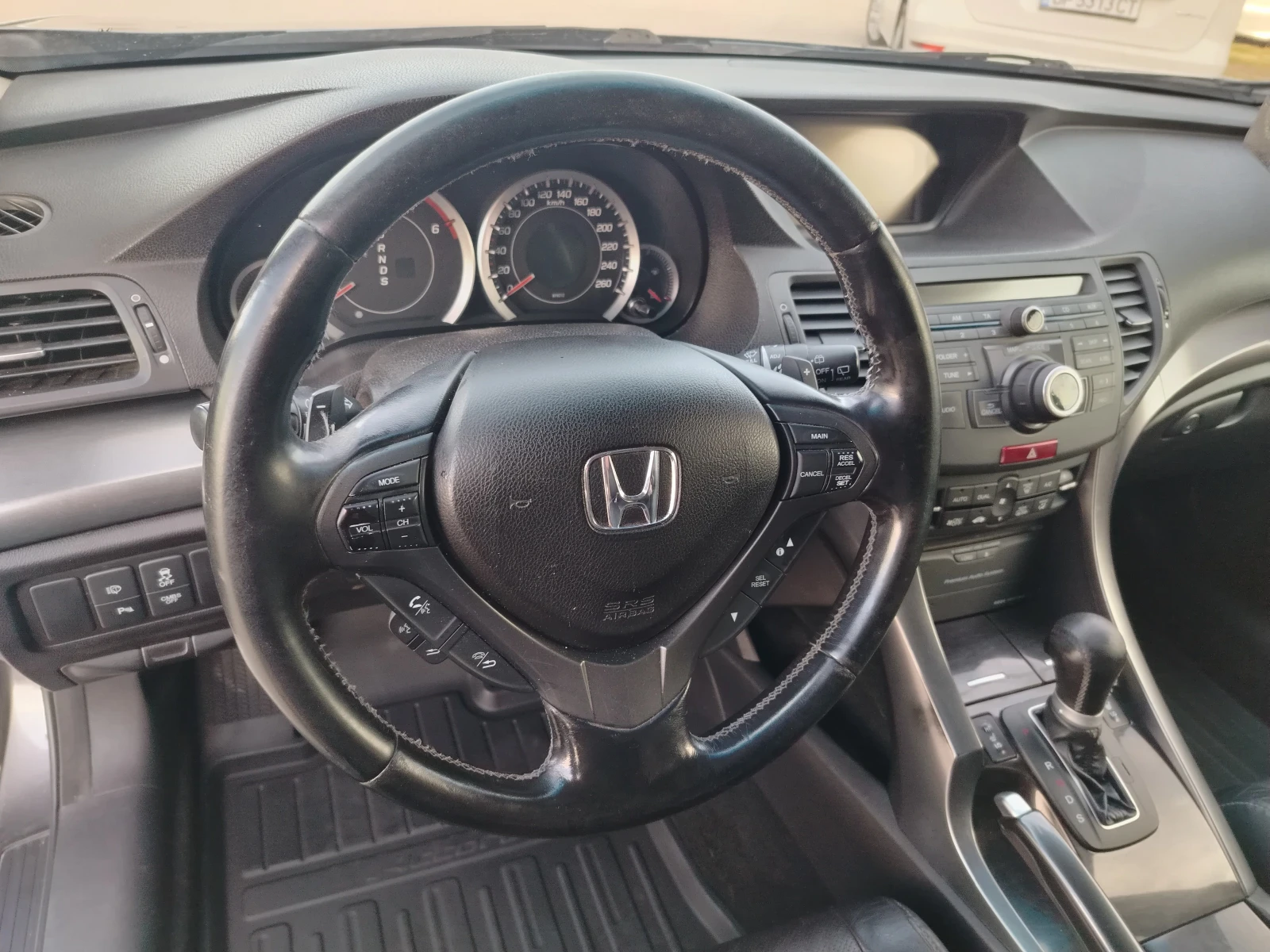 Honda Accord 2.2 D FULL, снимка 7 - Автомобили и джипове - 53787210