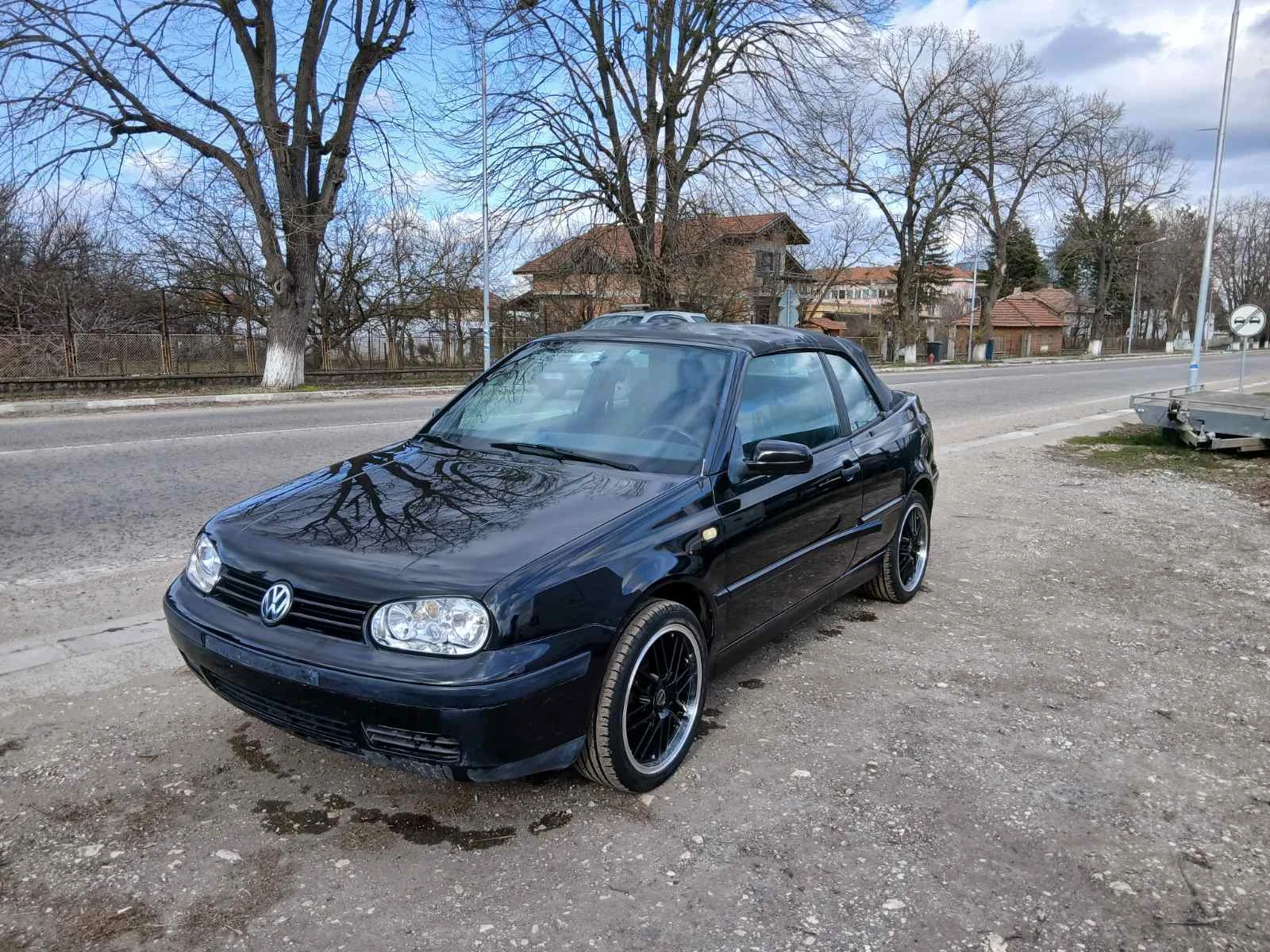 VW Golf 1.8/кабрио/, снимка 2 - Автомобили и джипове - 53916212