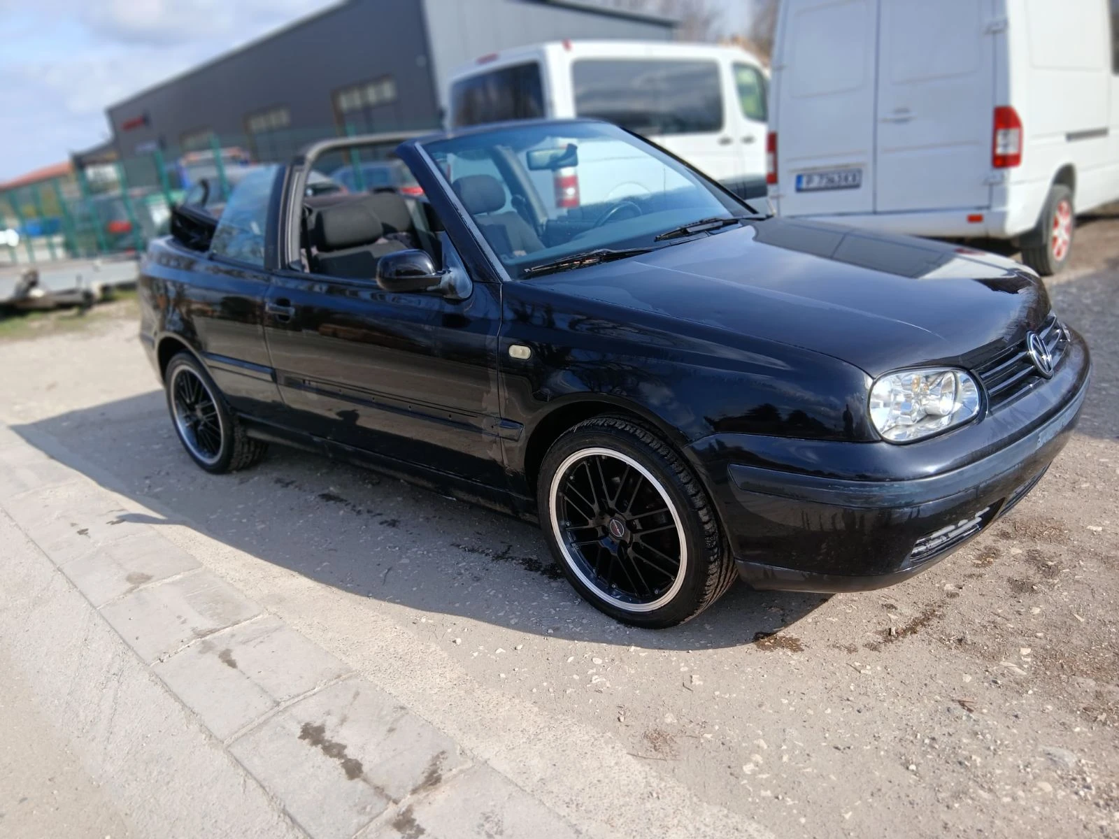 VW Golf 1.8/кабрио/, снимка 4 - Автомобили и джипове - 53916212