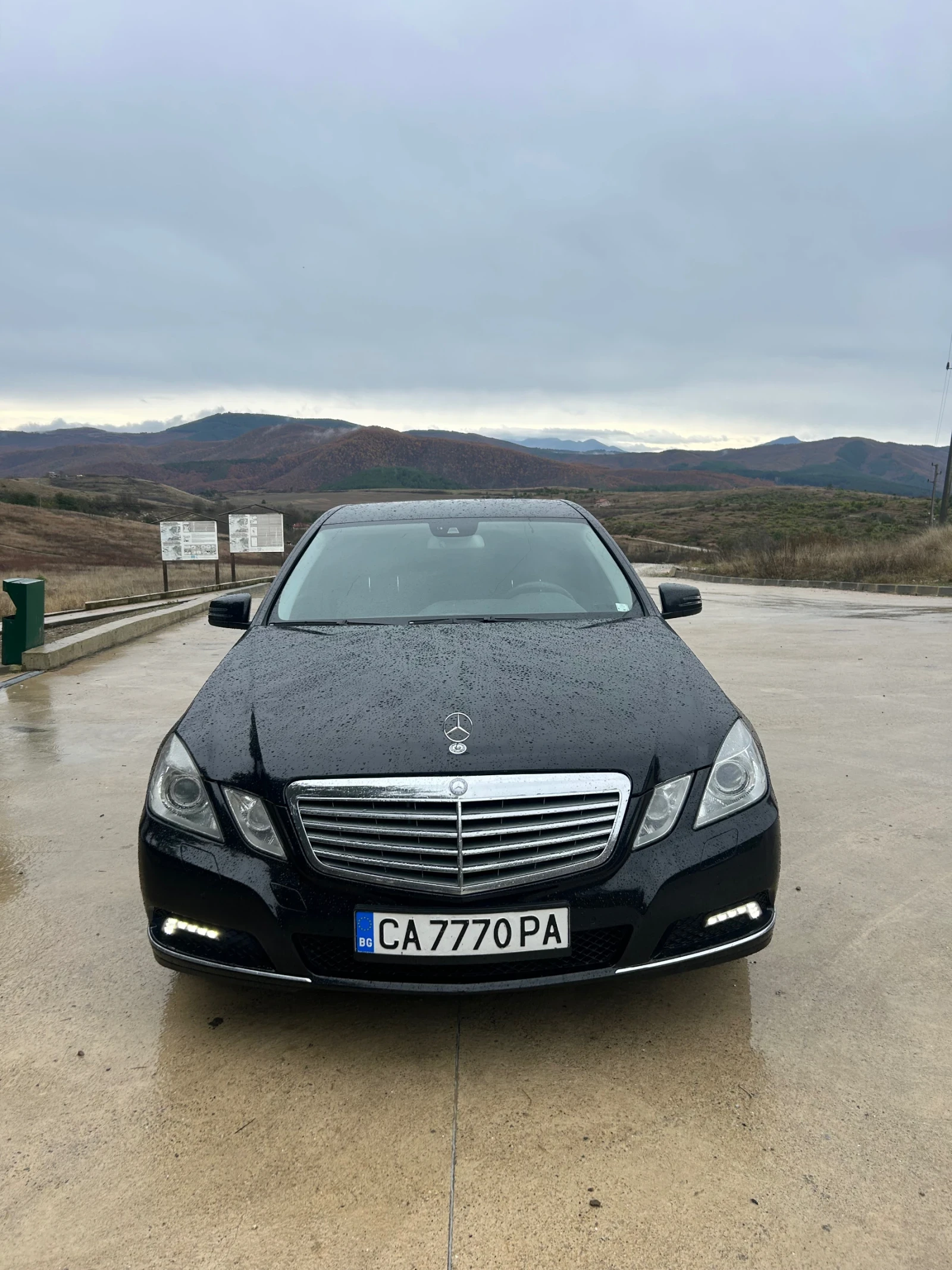 Mercedes-Benz E 250, снимка 6 - Автомобили и джипове - 54245559