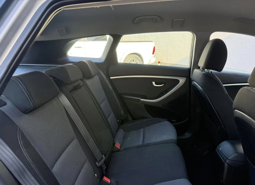 Hyundai I30 CW Blue Trend, снимка 6 - Автомобили и джипове - 54518915