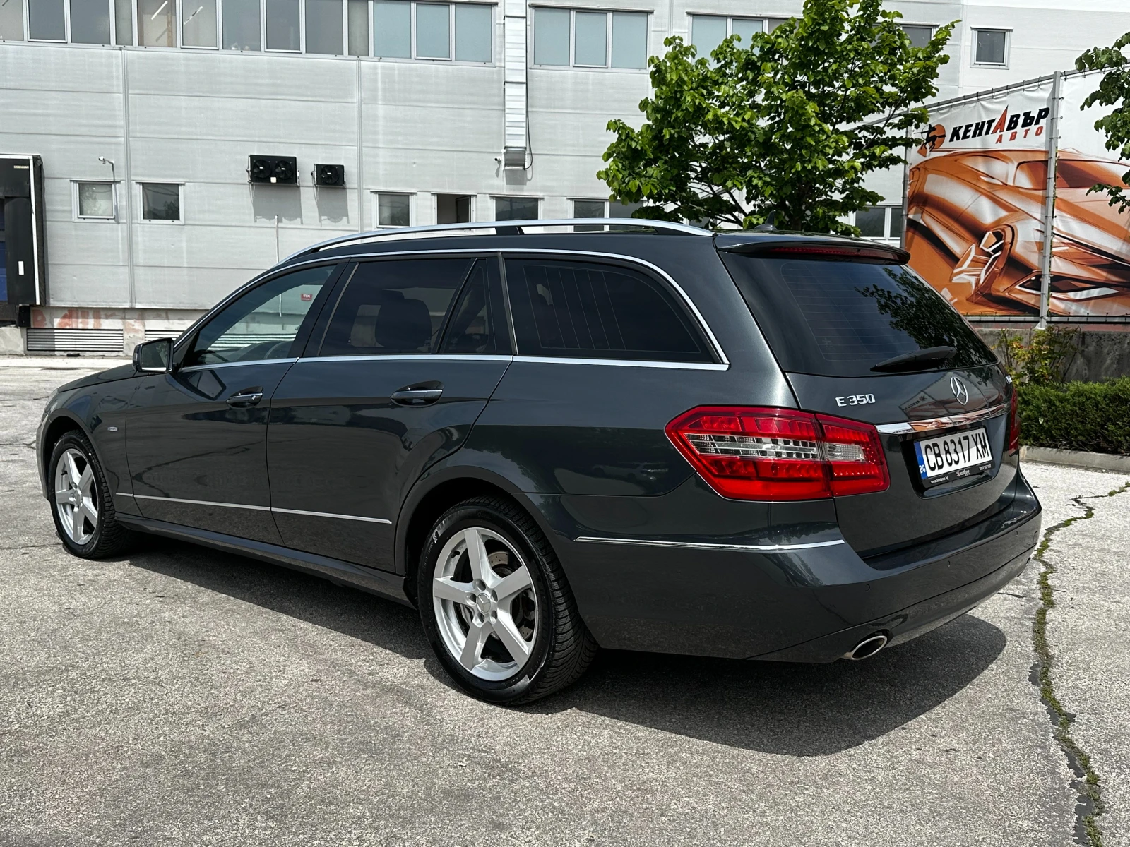 Mercedes-Benz E 350 3.0d 231 к.с./ГАРАНЦИЯ ОТ КЕНТАВЪР, снимка 3 - Автомобили и джипове - 54616193