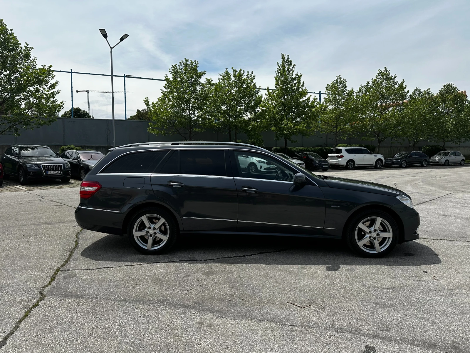 Mercedes-Benz E 350 3.0d 231 к.с./ГАРАНЦИЯ ОТ КЕНТАВЪР, снимка 5 - Автомобили и джипове - 54616193