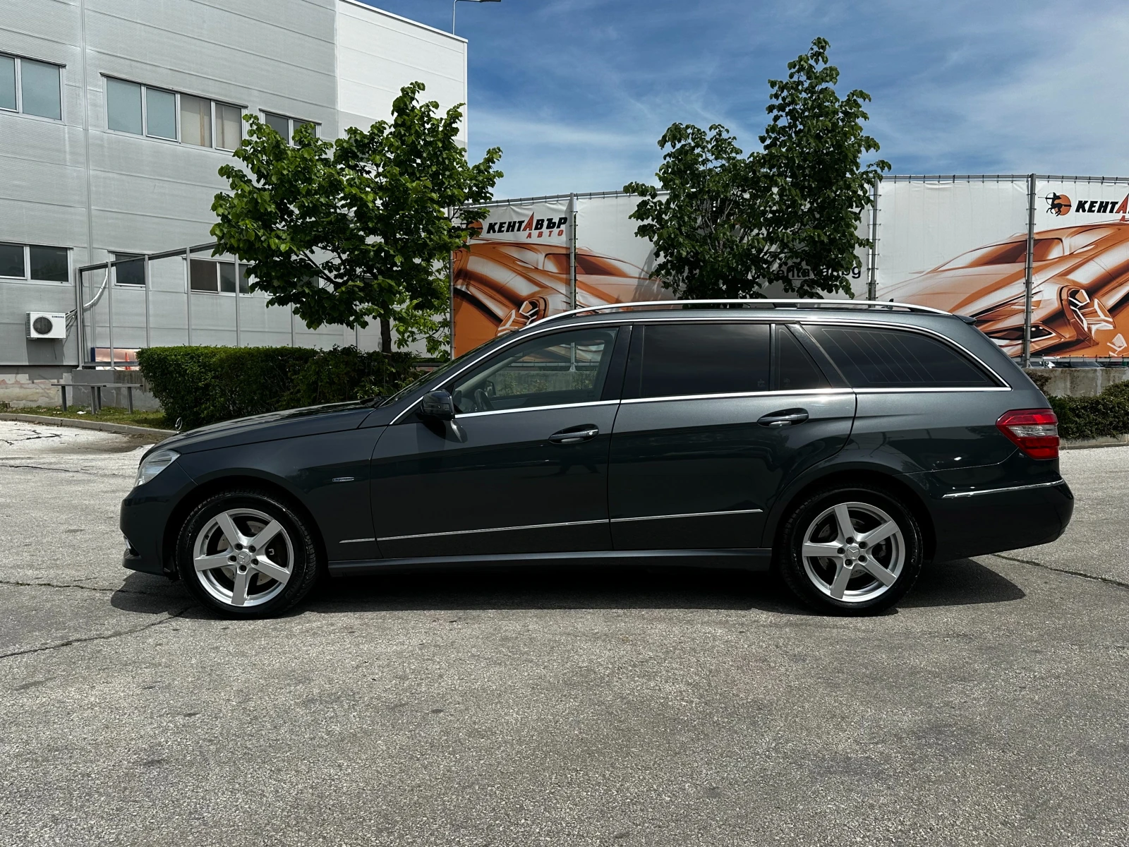 Mercedes-Benz E 350 3.0d 231 к.с./ГАРАНЦИЯ ОТ КЕНТАВЪР, снимка 2 - Автомобили и джипове - 54616193