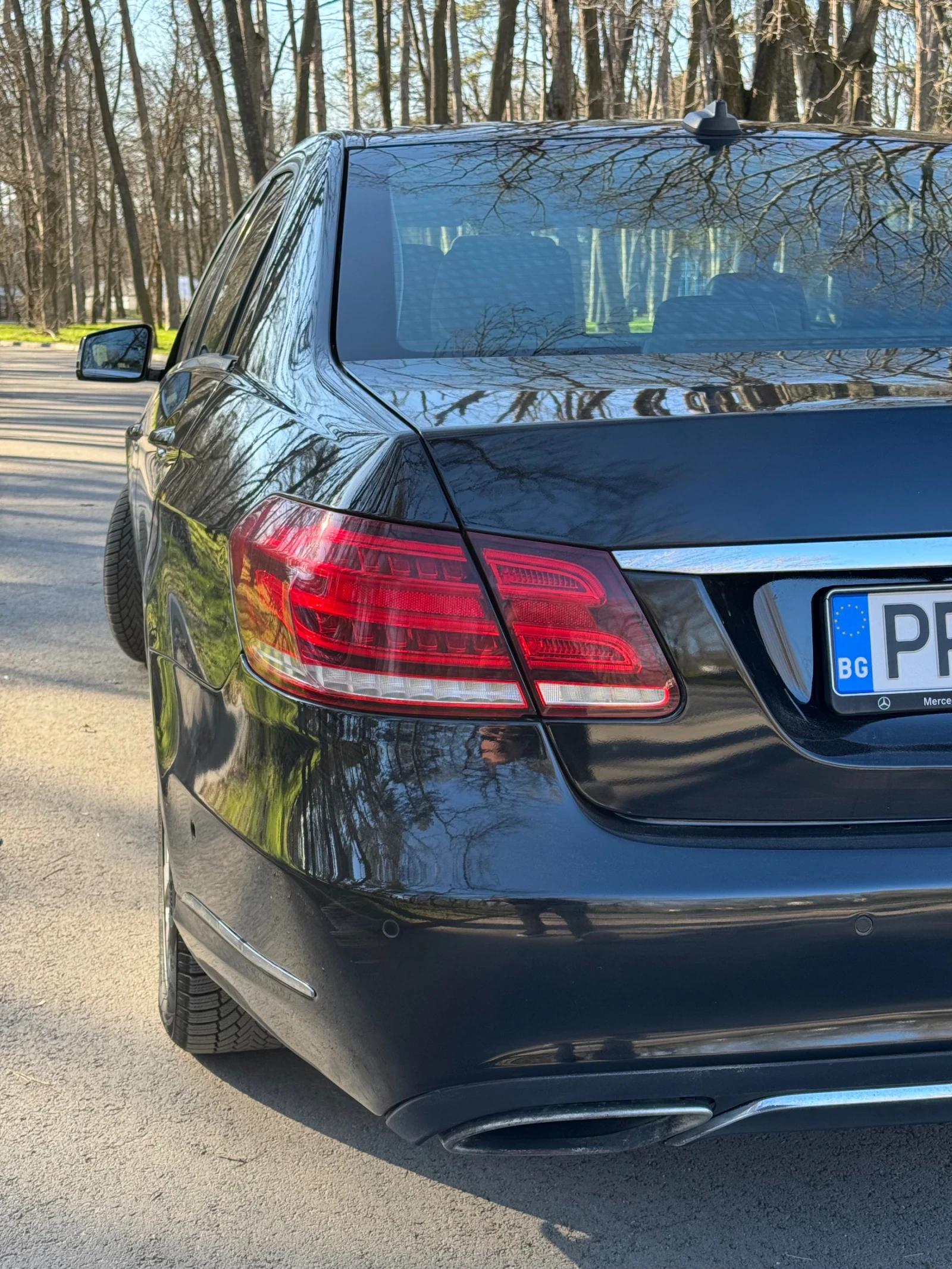 Mercedes-Benz E 220, снимка 6 - Автомобили и джипове - 54787015