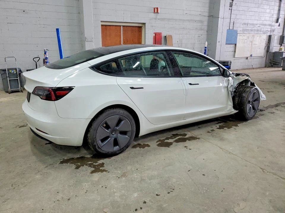 Tesla Model 3, снимка 3 - Автомобили и джипове - 54818826