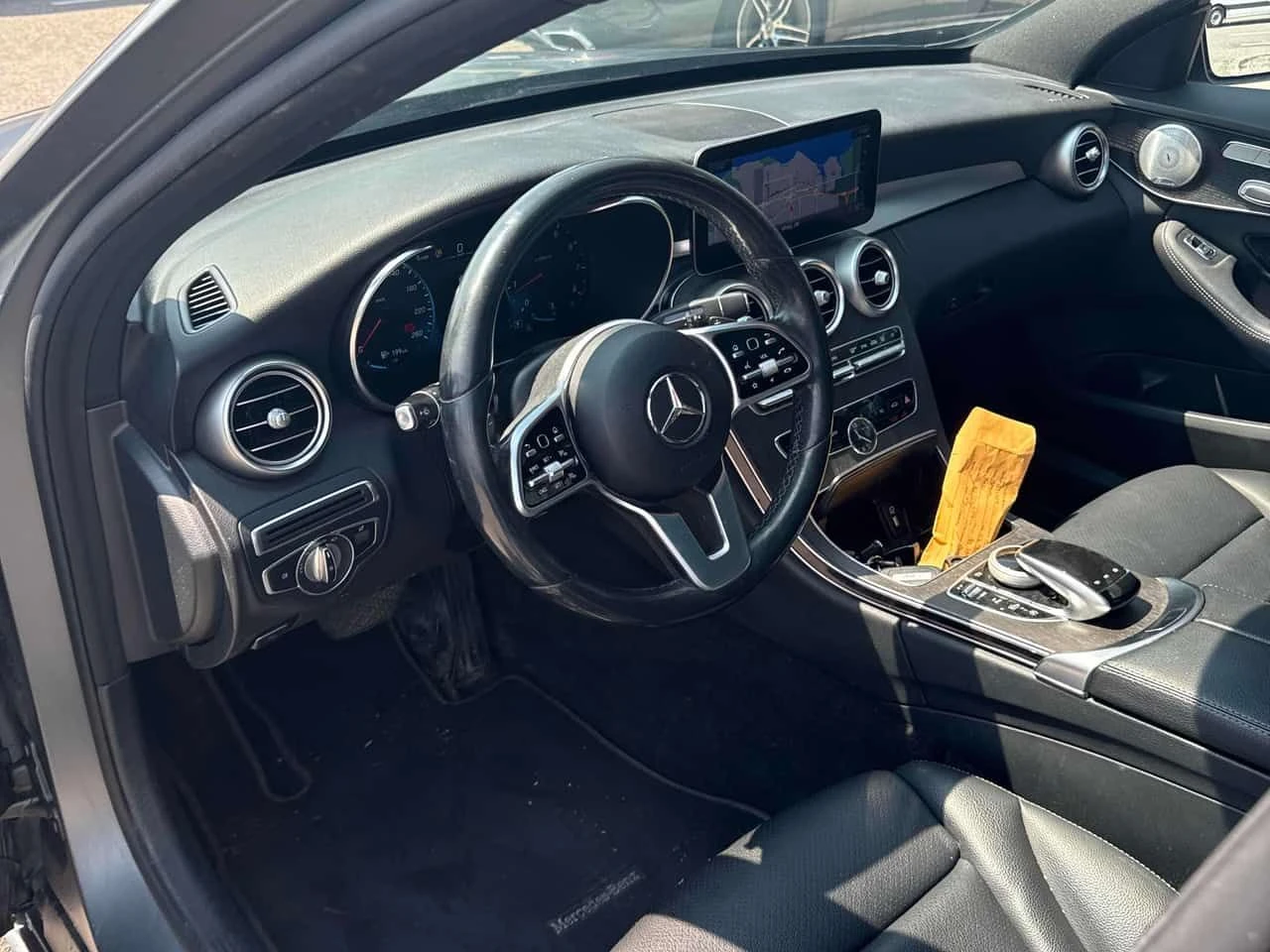 Mercedes-Benz C 300 | DISTRONIC | 360 | BURMESTER | CARFAX | , снимка 5 - Автомобили и джипове - 55125368