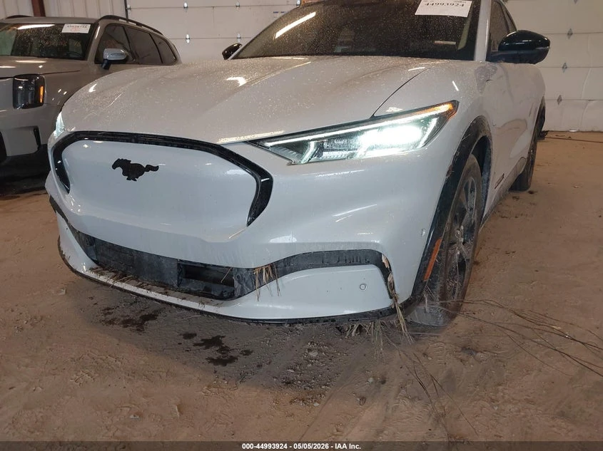 Ford Mustang Mach-E Premium, снимка 6 - Автомобили и джипове - 55127046