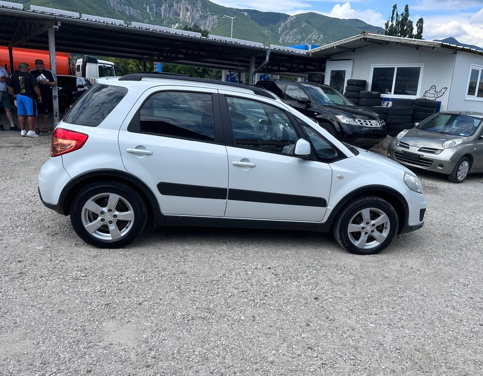 Suzuki SX4 1.5i GAZ - КЛИМАТИК - РЕАЛНИ КИЛОМЕТРИ, снимка 4 - Автомобили и джипове - 55185688