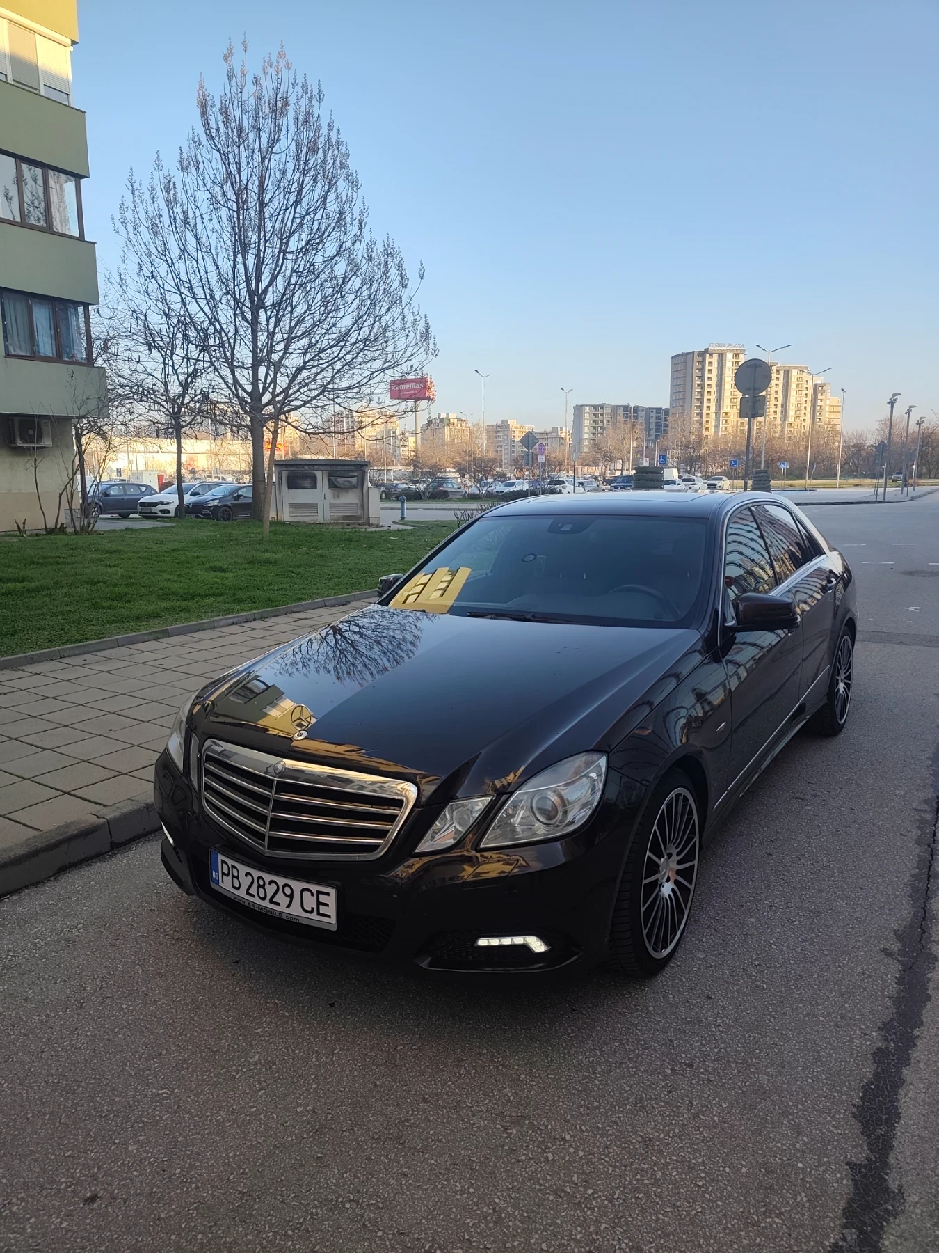 Mercedes-Benz E 220 Авангард, ксенон, кожа, автомат, Топ състояние! 