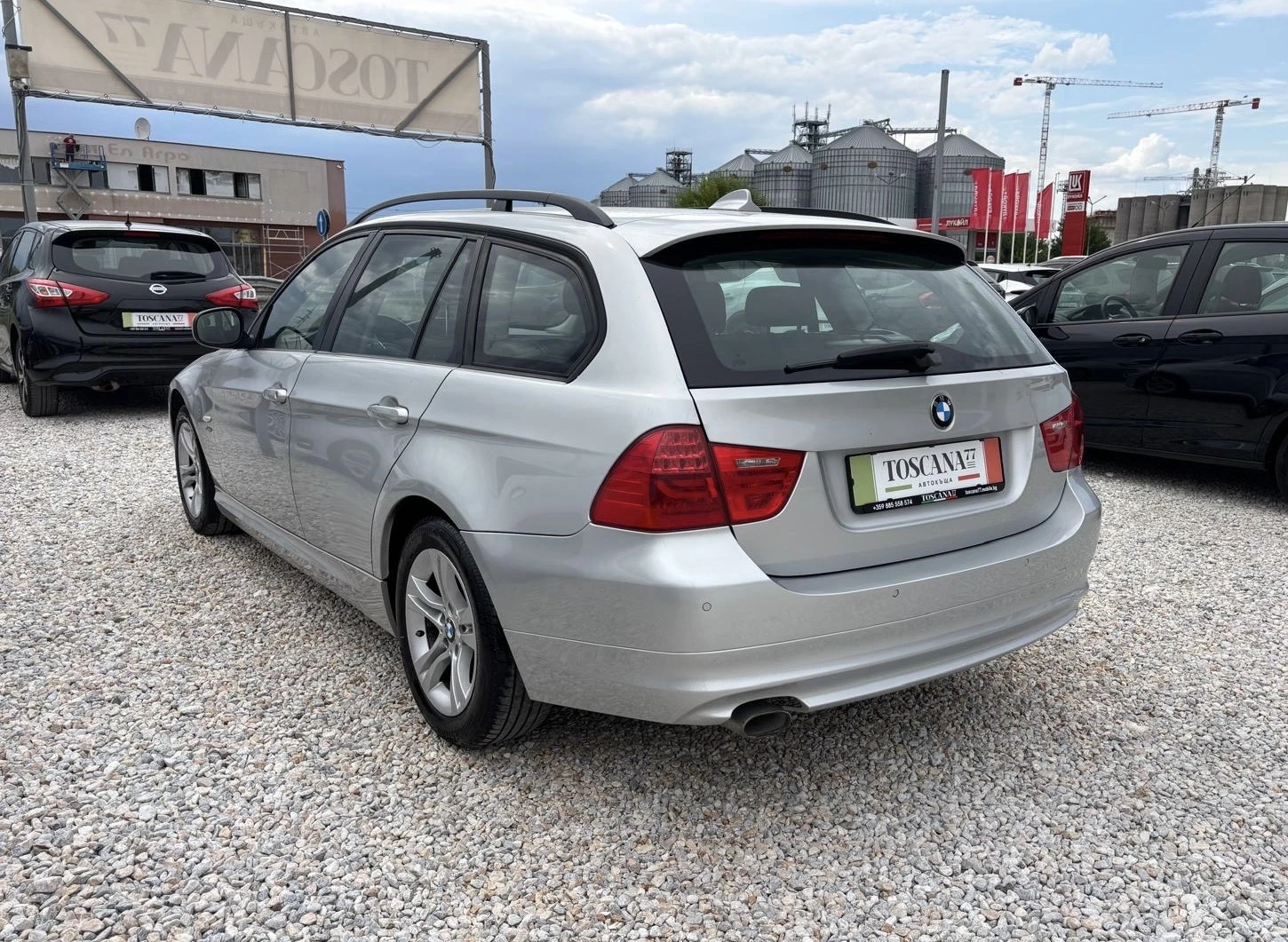 BMW 320 d* xDrive* Navi* Кожа* Лизинг, снимка 3 - Автомобили и джипове - 55405595